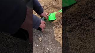 Make a plug for PE spray layflat hose in micro irrigation #shorts #tips #tutorial #crop #greenhouse