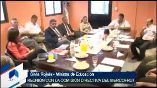 Reunión para coordinar acciones con directivos del Mercofrut - Gobierno de Tucumán