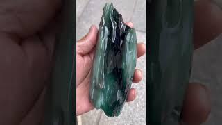 缅甸树化玉，#树化玉 #木化石 #硅化木 #玉石 #远古树木 #化石   #宝石 #地质奇观 #珍贵藏品 #自然瑰宝 #纹理独特 #色彩丰富 #观赏价值  #收藏价值