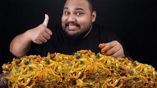 මගේ ජීවිතේ වැඩිම වාරයක් කාපු chicken kottu ව | sri lankan food | chama