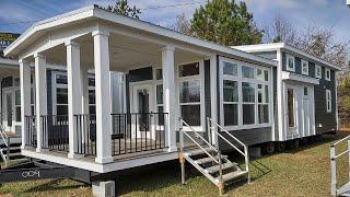 Amazing Gorgeous Desota Model Tiny Home Comfortably Sleeps 6 People