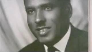 Ashkii wa Abkii ( I protest, I cry by Ahmed Mustafa - Sudani.