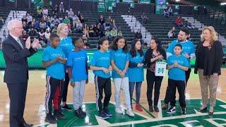 Manhattan College Jaspers Honor Mother of Lesandro...