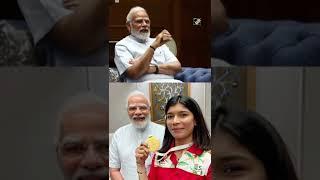 PM Modi meets World Boxing Championship winners