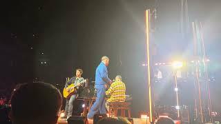 Jonas brothers and dad Kevin sr singing cover tiny dancer - Jonas brothers - 16th September - O2