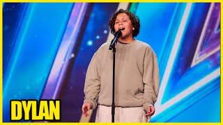 Dylan, de 12 anos,  impressiona os Jurados com seus vocais, cantando "Listen"  | BGT 2023