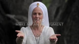 Snatam Kaur - Servant of Peace - With Lyrics