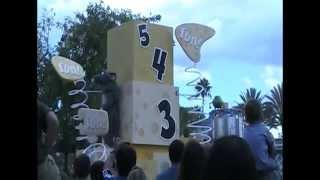 Disney's Hollywood Studios - Countdown to Fun! Parade CLIPS