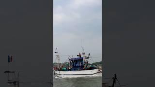 Dolphin Boat Ride at Goa | Goa Travel | Travel Stories By Sandeep | Goa Casinos #travellingstories