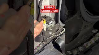 AirBag connector Easy disconect. #carrepair, #carmechanic #airbag #connector #garage #automobile