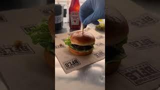 BFL’S – улетные крылья и наггетсы 18-ти незабываемых вкусов будет в Gremm. #рестораны #еда #gremm