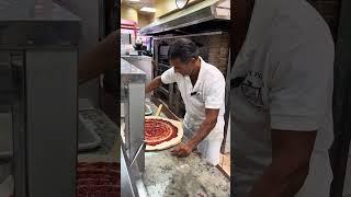 Freddy is the boss, but he still makes a PERFECT pizza  @krispypizzaa  #food #pizza #italianfood