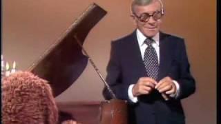 The Muppet Show: George Burns & Rowlf - "Train Back Home"