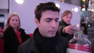 David Blaine in Times Square - Asi Wind