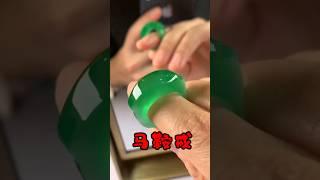 马鞍戒，溥仪同款 #緬甸玉 #翡翠 #翡翠手鐲 #緬甸翡翠 #jade #古玉收藏 #翡翠吊墜 #emerald #綠a翡翠 #玉石 #缅甸玉石 #翡翠直播 #翡翠玉石 #翡翠玉 #翡翠原石#翡翠挂件