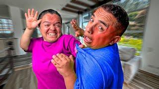 ¡EL ENANO se RE ENCUENTRA con SU ESPOSA LUEGO de 5 AÑOS! * SE PELEAN