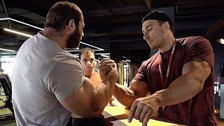 VOEVODA. SMAEV / ArmWrestling