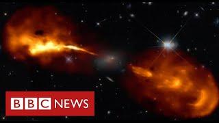 Stunning images of galaxies reveal how black holes devour stars - BBC News