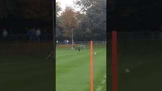 Flitzer beim Training von Eintracht Frankfurt. Foto mit Kevin Prince Boateng