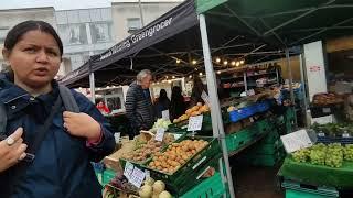 Strolling around town centre , doncaster , 