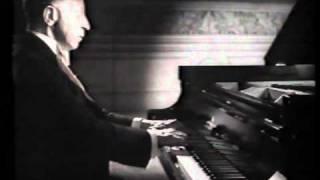 Artur Rubinstein plays "Polonaise" and "Ritual Fire Dance" at Carnegie Hall, in 1947