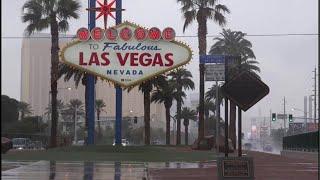 LAS VEGAS LIVE ️ It’s Finally Raining!