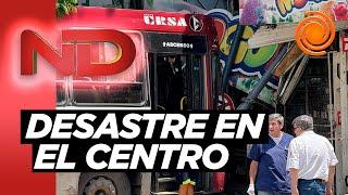 Un COLECTIVO de Ersa se INCRUSTÓ en un kiosco en el centro de Córdoba