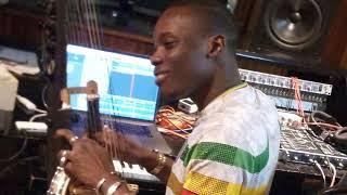 Incroyable CHEICK NIANG GUITARISTE et SIDIKI DIABATE en instrumental !