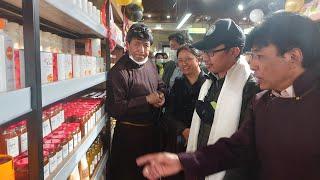 MP Ladakh inaugurates Dragon SuperMart in presence of Galaxy of prominent citizens