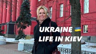 UKRAINE  LIFE IN KIEV! December 30, 2024. The Streets of Kiev, Ukraine. Street Scenes.