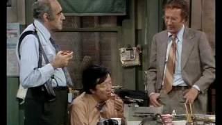 Barney Miller - Landesberg, Vigoda and Soo talk doughnuts