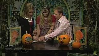 David And Jeanne Gomm show Stained Glass jack-o-lantern V001