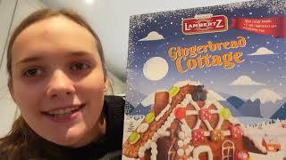 Christmas Eve vlog | build a gingerbread house | wrapping presents