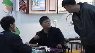 【正义大个】烧烤店蹭串串，结果被人一顿暴打