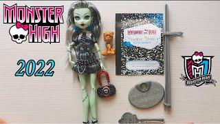 Стало ХУЖЕ?! Обзор куклы Monster High 2022 ФРЕНКИ ШТЕЙН Boo-riginal creeproduction Frankie Stein