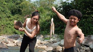 Fishing in The Stream With My Short Boyfriend. Harvesting Pumpkins and Meeting a Big Snake.