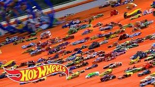 HOW WE SENT 500 CARS DOWN A GIANT RAMP | Hot Wheels Unlimited | @HotWheels