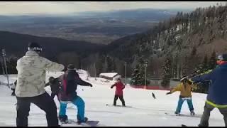 How to snowboard on steep slopes