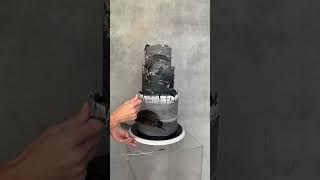 Learn these techniques online at Ekat’s Academy in Modern Cake Design course #cake #cakedecorating