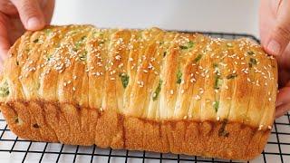 It's so delicious, I make this bread twice a week! Simple and delicious