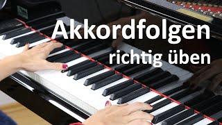 Wie du Klavier-Akkordfolgen schneller lernst – geniale Übe-Technik