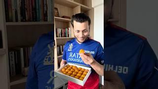 VIRAT KOHLI KA AUTOGRAPH ️ #shorts #youtubeshorts #cricket #unboxing #ball