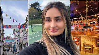 Turiști în cel mai mare oraș din Cornwall | Mâncăm pentru prima dată burgeri texani & Jucăm tenis