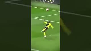 Acrobatic overhead goals  #football #Overhead