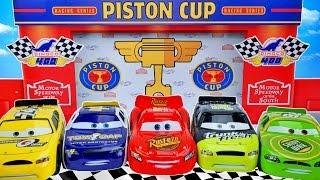 Transforming Lightning Mcqueen Race On Piston Cup Racers Series Disney Pixar Cars Track