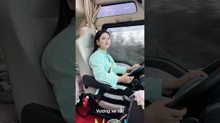 P53: Nữ tài xế xinh đẹp #truck #trucks #truckdriver #shorts #girl #girls #girldriver #woman #trucker