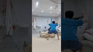 아이들을 훈육하는 열혈 아빠의 모습