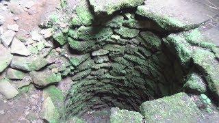 Sacred Well Garlo and surroundings