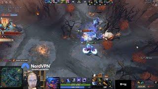 Topson watches 6-slotted AM get solo killed by dark seer