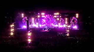 Coldplay live in Turin: Viva la Vida + Charlie Brown